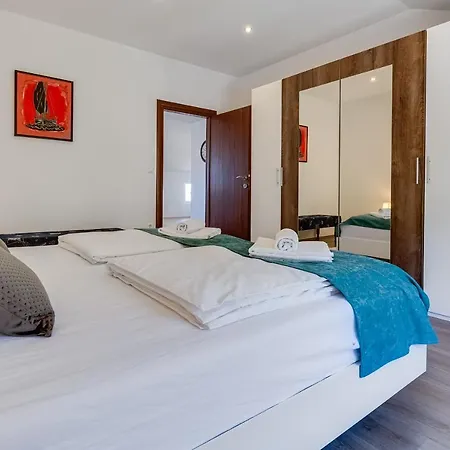 View Apartment *